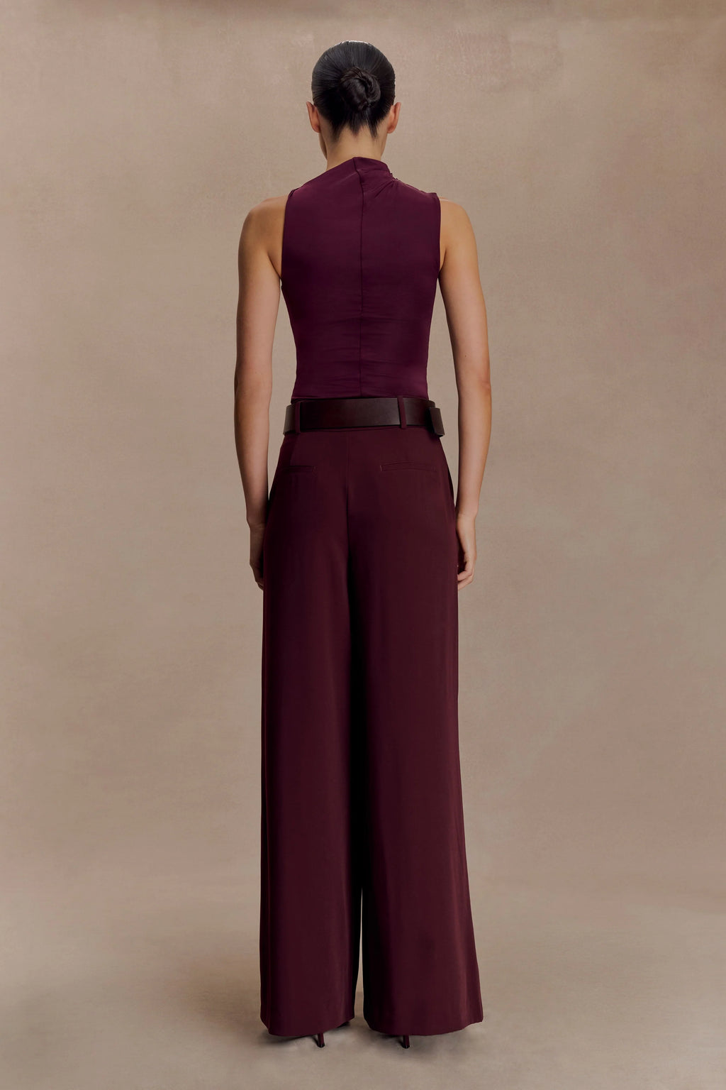 Hadleigh Sleeveless Slinky Top - Burgundy