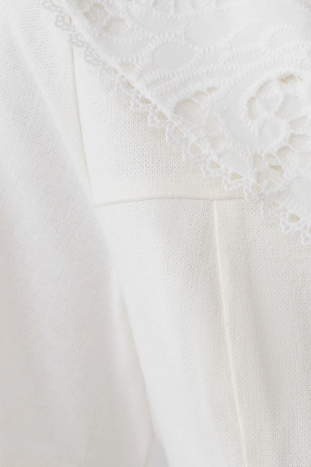 Melody Short Sleeve Shirt With Lace Collar - White